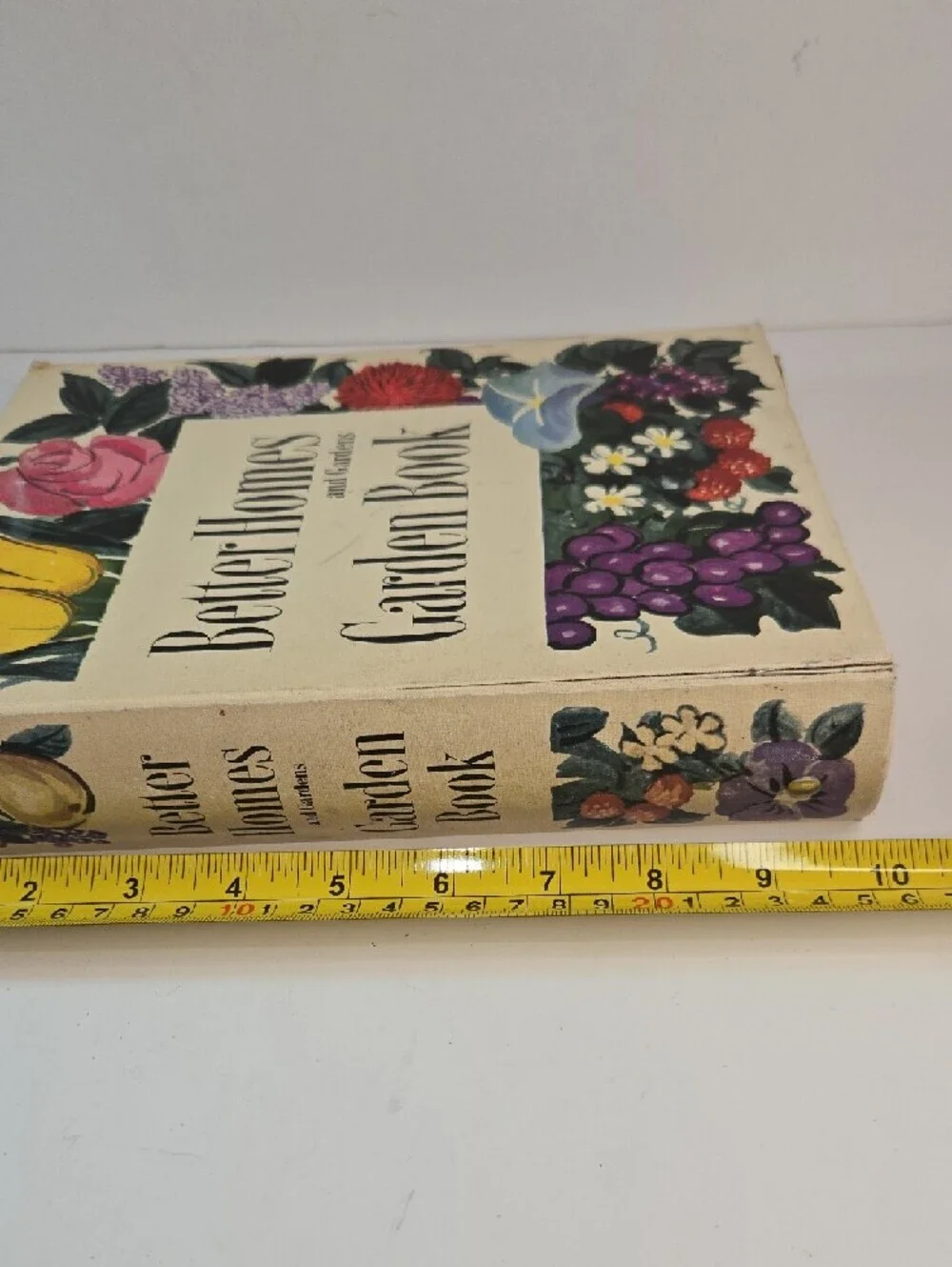 Vintage 1951 Better Homes & Gardens- Garden Book- 5 Ring Binder & Pamphlets